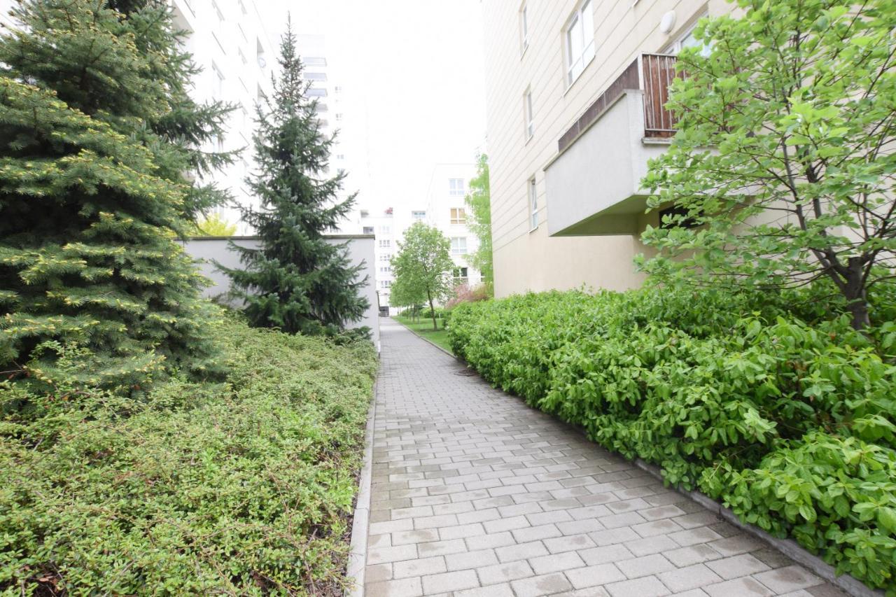Elegant Apartment Arkadia Варшава Экстерьер фото